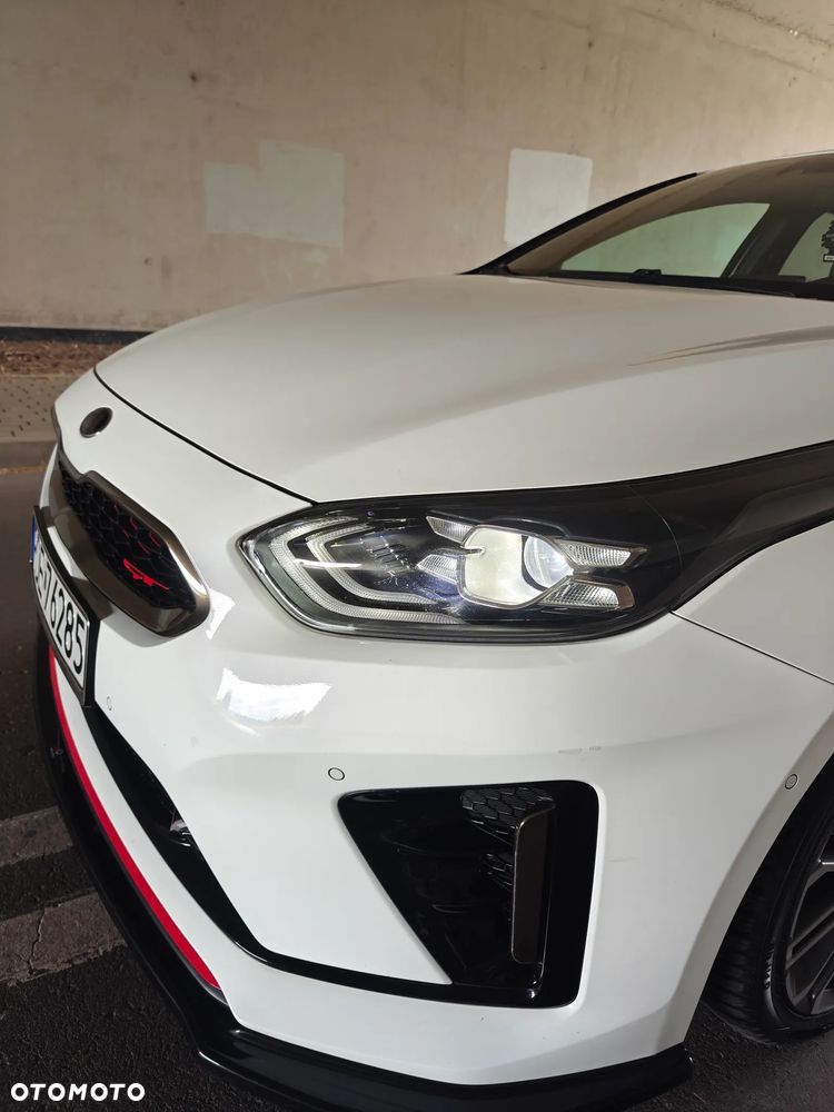 Kia ProCeed - 4