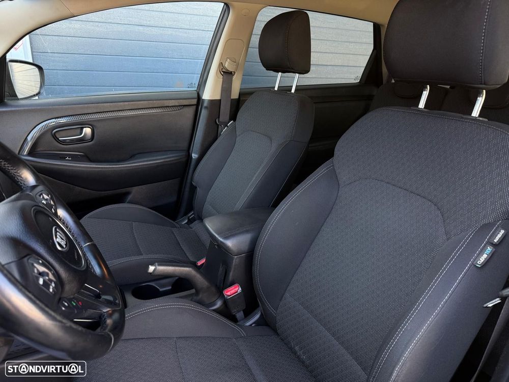 Kia Carens 1.7 CRDi ISG EX - 7