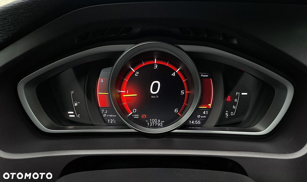 Volvo V40 - 16