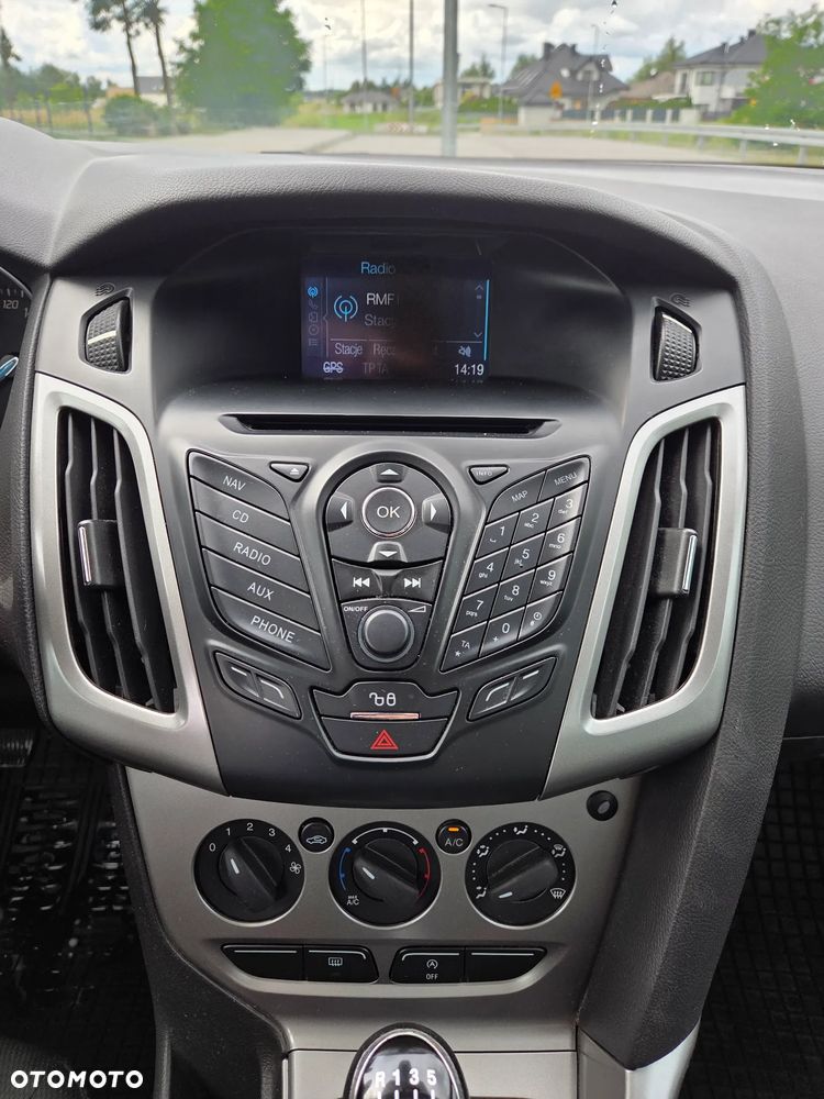 Ford Focus 1.0 EcoBoost Trend - 10