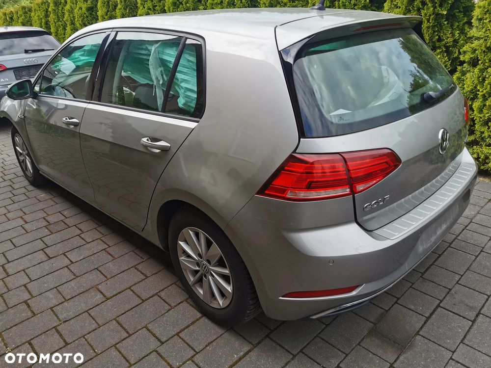 Volkswagen Golf 1.5 TSI BlueMotion ACT DSG Comfortline - 6