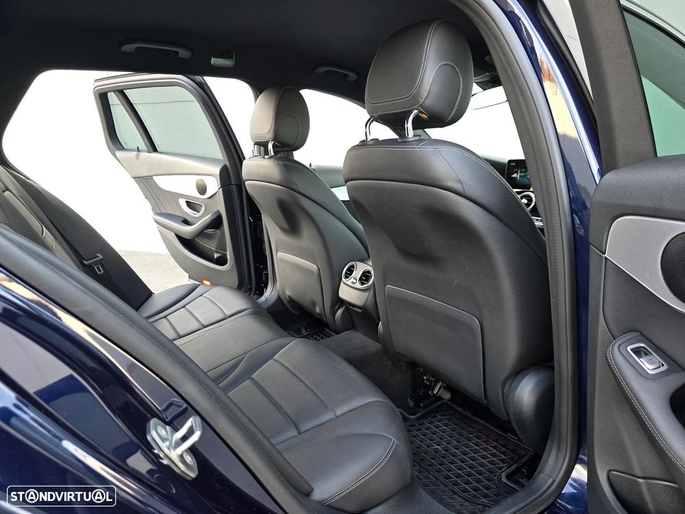 Mercedes-Benz C 220 d AMG Line - 32