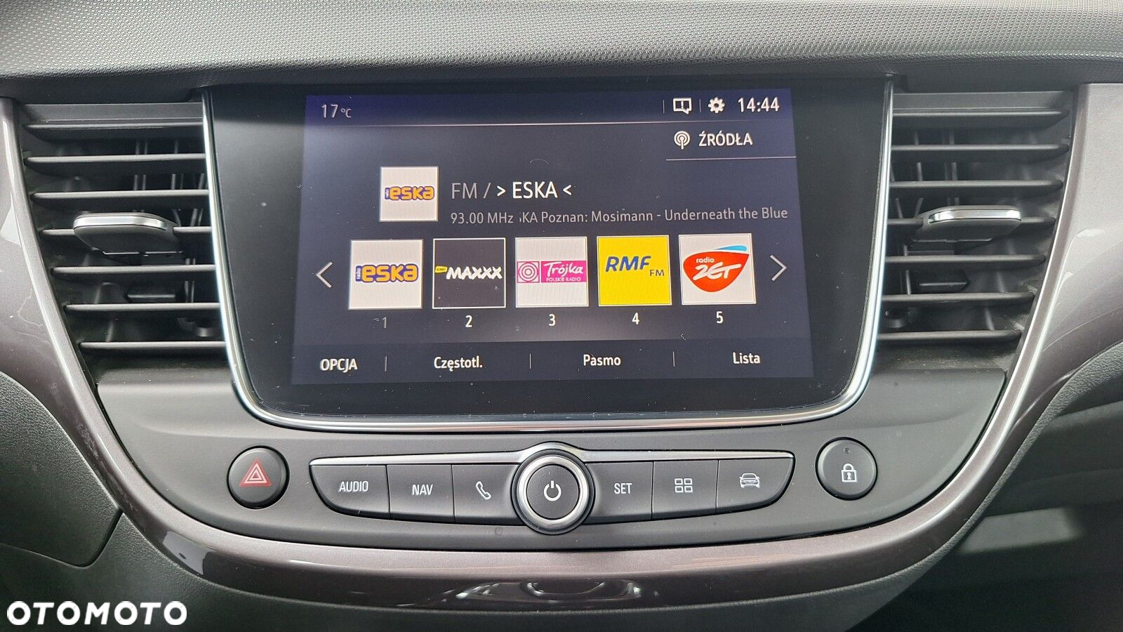 Opel Crossland X - 21