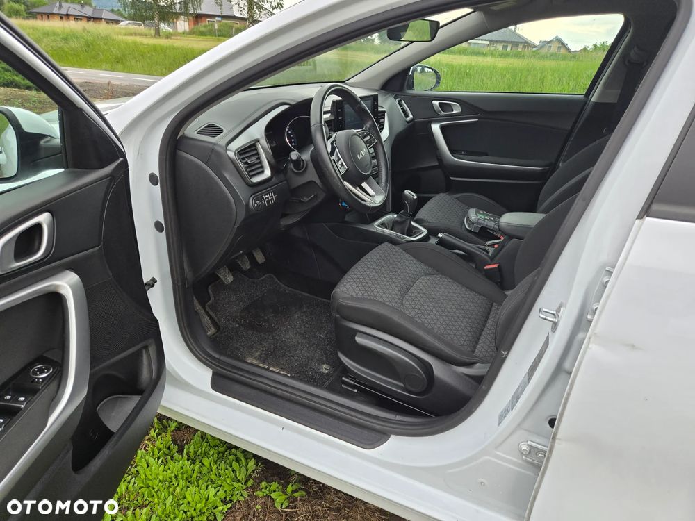 Kia Ceed 1.0 T-GDI 100 OPF Edition 7 - 12