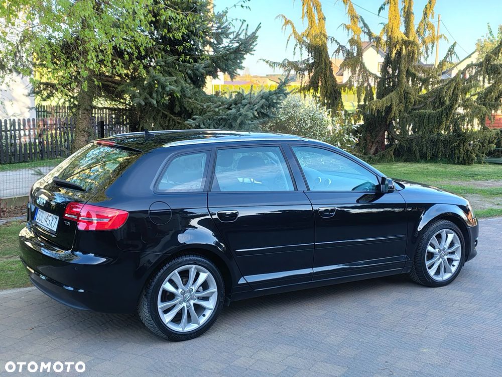 Audi A3 Sportback 2.0 TDI Ambition - 28