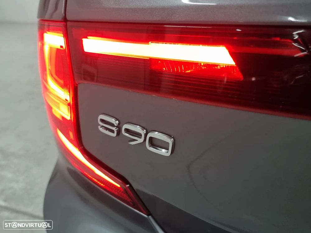Volvo S90 2.0 T8 PHEV R-Design AWD - 18