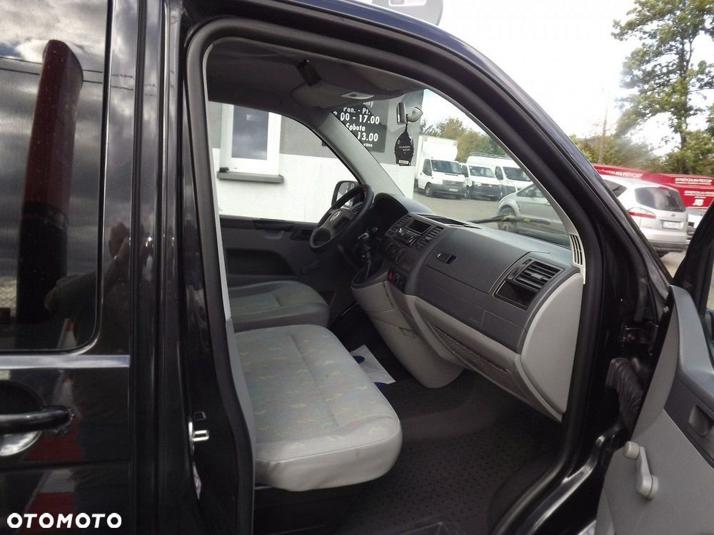 Volkswagen Transporter - 11