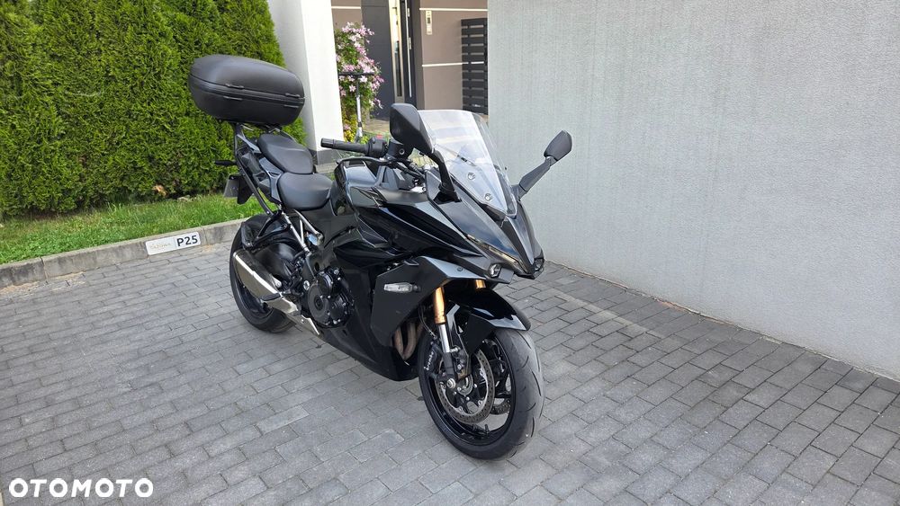 Suzuki GSX 1000 - 5