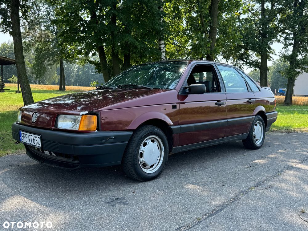 Volkswagen Passat 2.0 GL - 1