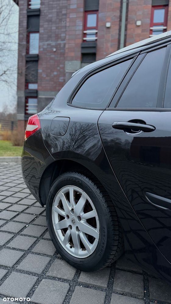 Renault Laguna 2.0 DCi FAP Expression - 17