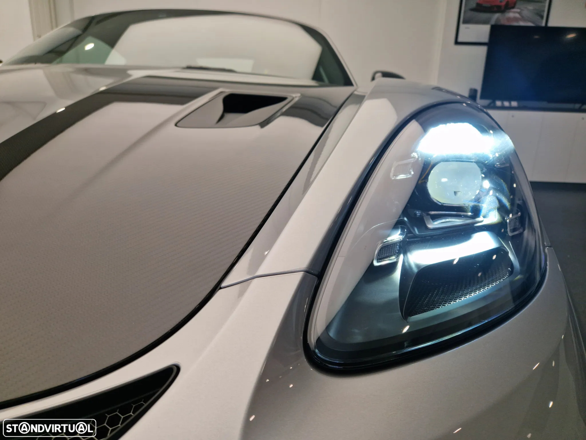 Porsche 718 Spyder RS - 16