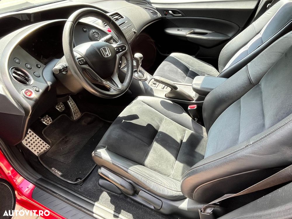 Honda Civic 1.8 S - 10