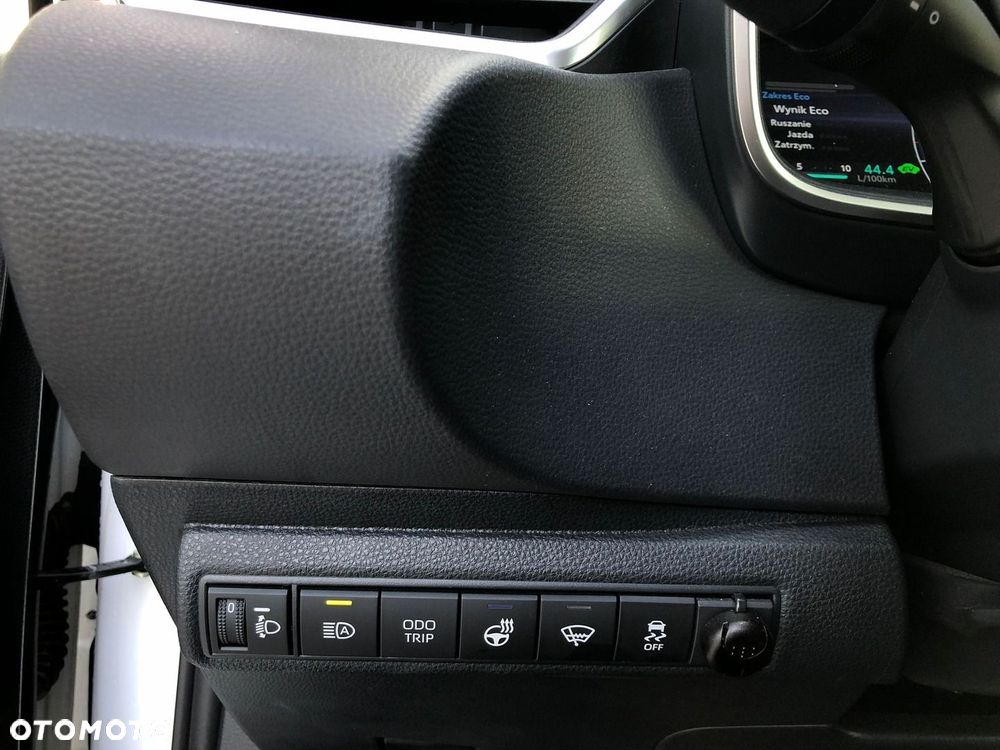 Toyota Corolla 1.8 Hybrid Style - 33