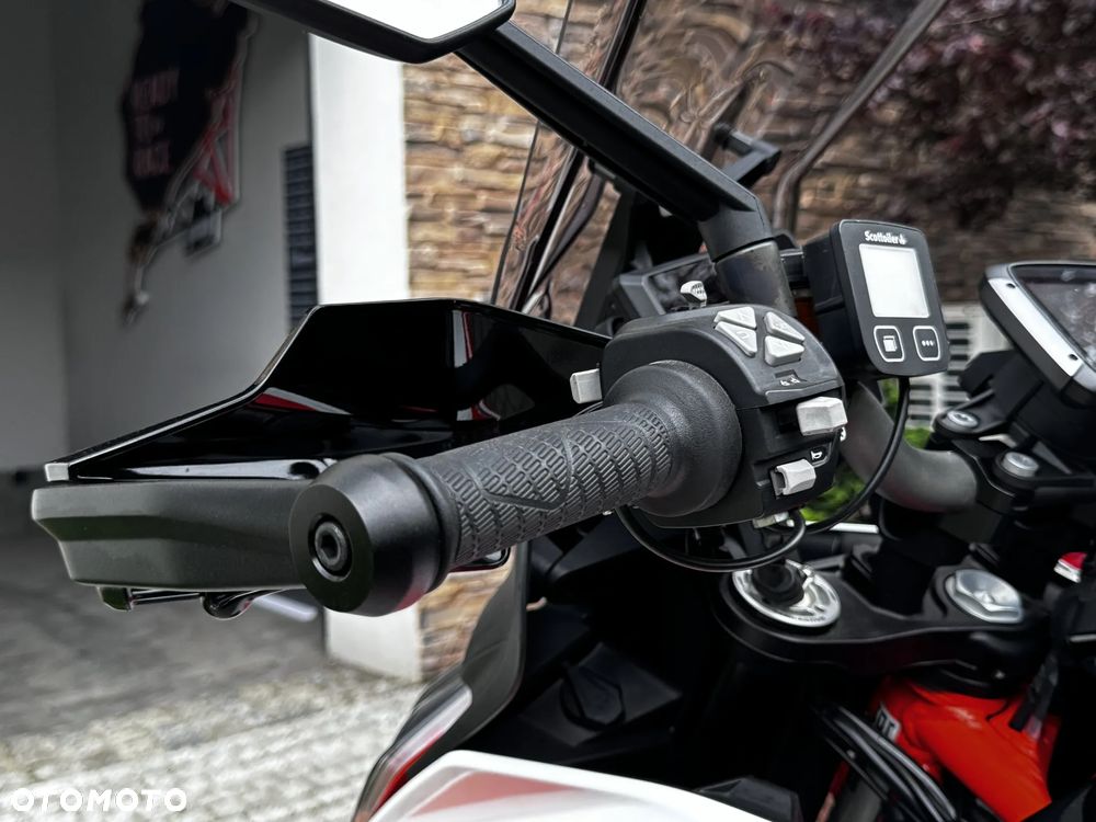 KTM Super Duke - 13