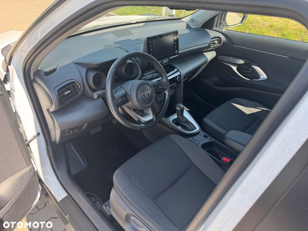 Toyota Yaris Cross Hybrid 1.5 Style - 17