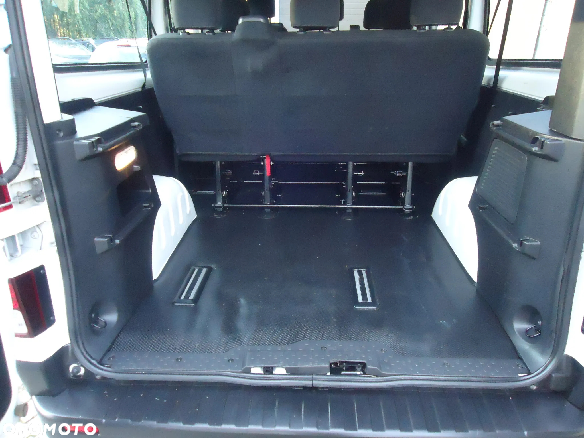 Renault Trafic - 19