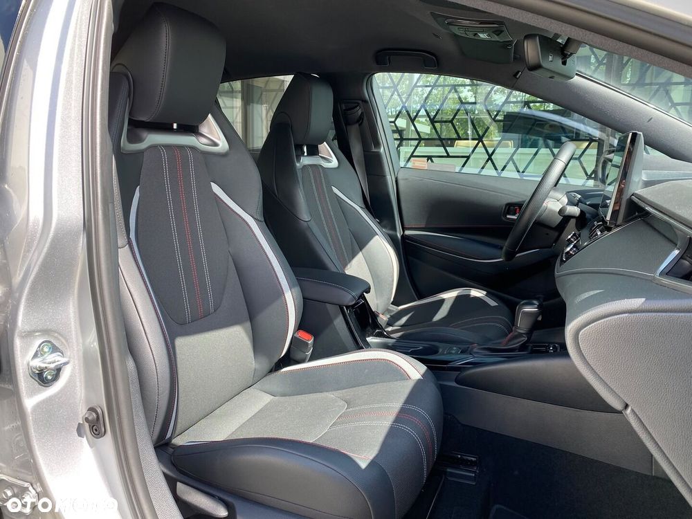Toyota Corolla 1.8 Hybrid GR Sport Dynamic - 23