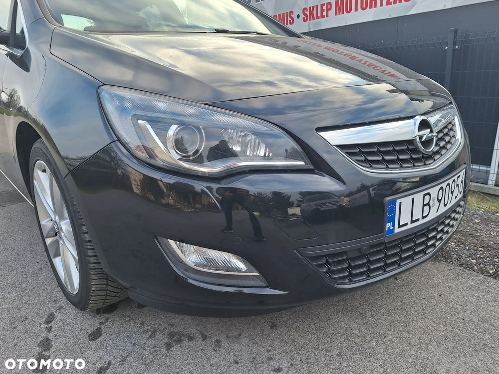 Opel Astra 1.4 Turbo Cosmo - 10