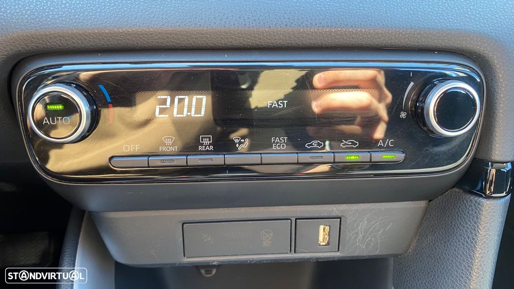 Toyota Yaris 1.5 HDF Comfort - 45