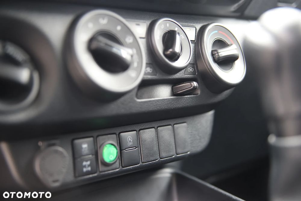 Toyota Hilux 2.4 D-4D Single Cab DLX 4x4 - 20