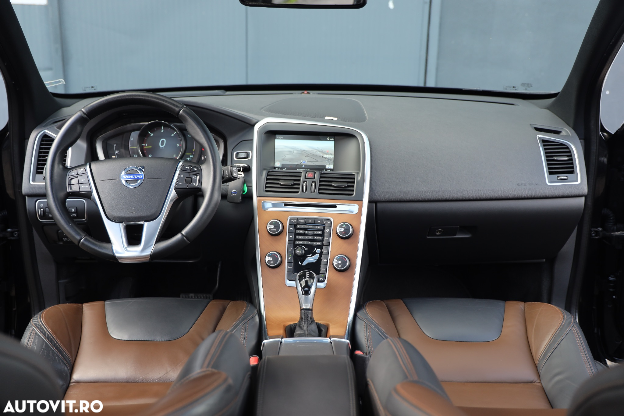 Volvo XC 60 D4 Geartronic Momentum - 13