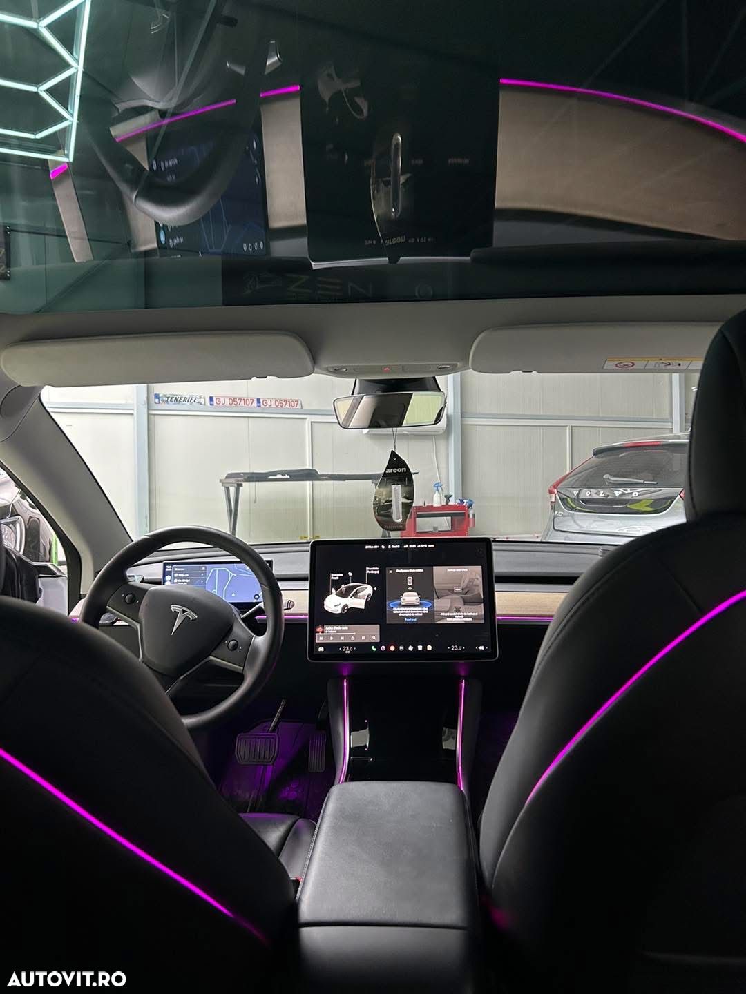 Tesla Model 3 Standard Reichweite Plus Hinterradantrieb - 1