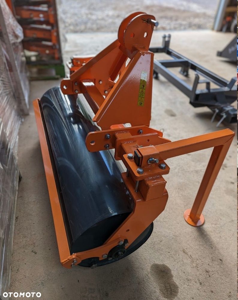 Kubota B1600 - 13