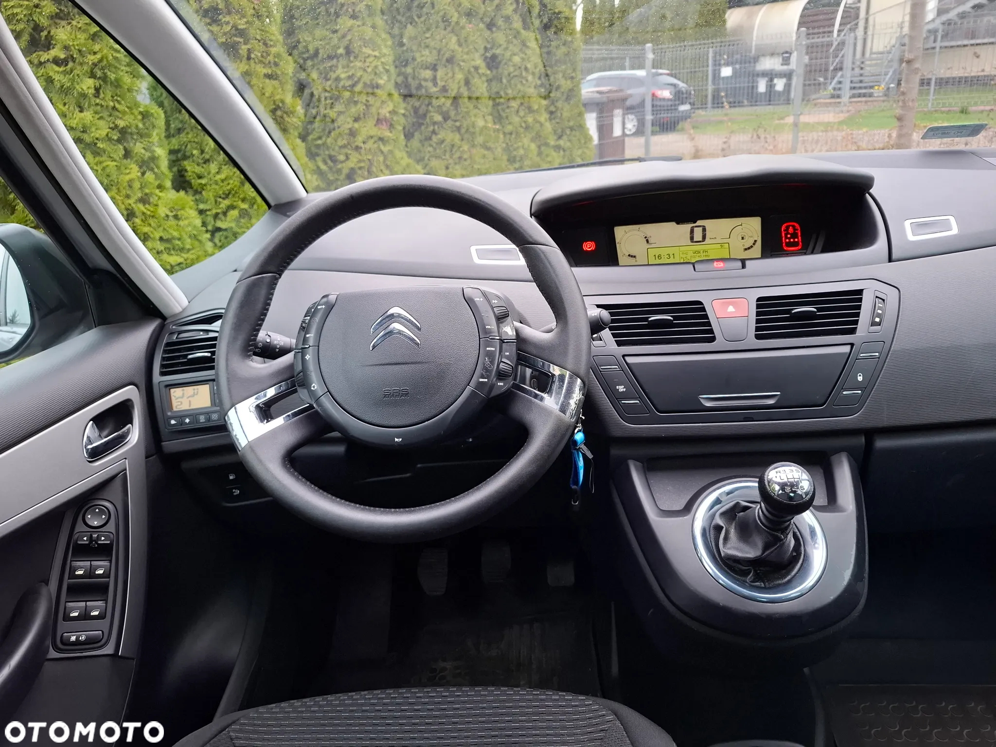 Citroën C4 Picasso 1.6 HDi Impress - 6
