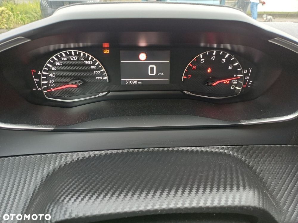 Peugeot 208 - 28