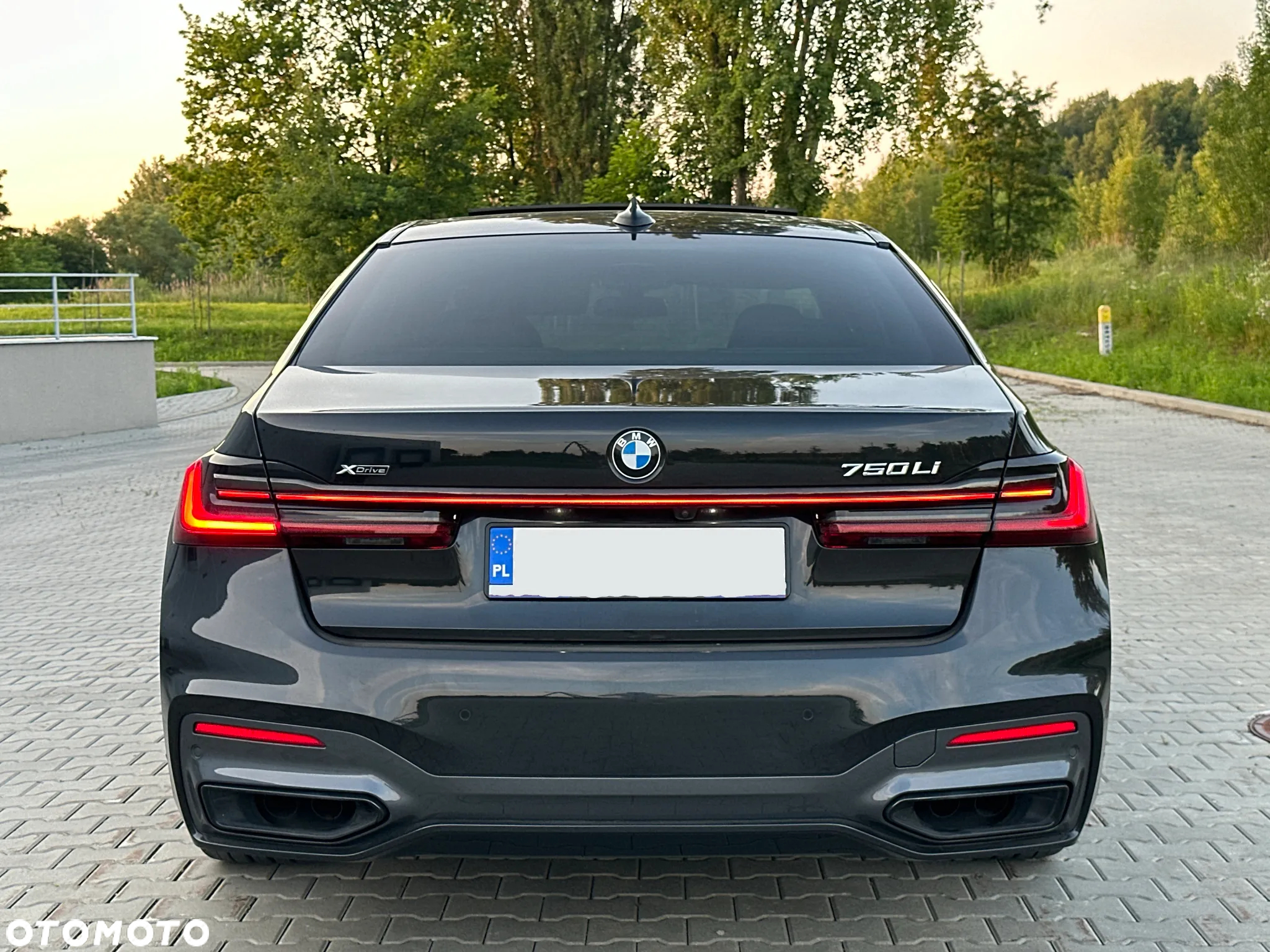 BMW Seria 7 750Li xDrive sport - 7
