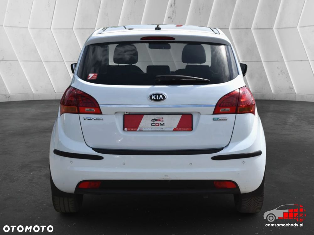 Kia Venga - 9