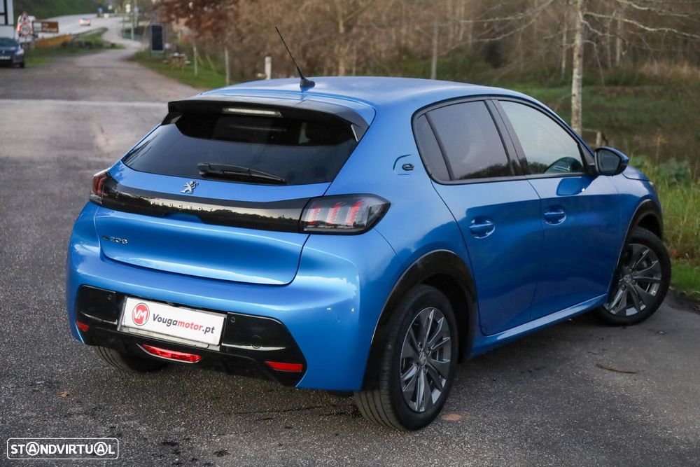 Peugeot e-208 50 kWh Allure - 30
