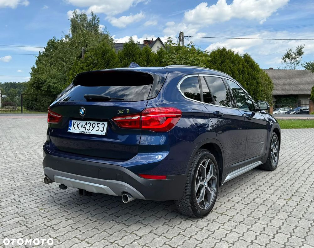 BMW X1 xDrive25i xLine sport - 10