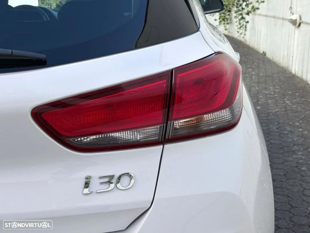 Hyundai i30 1.6 CRDi STyle Plus - 23