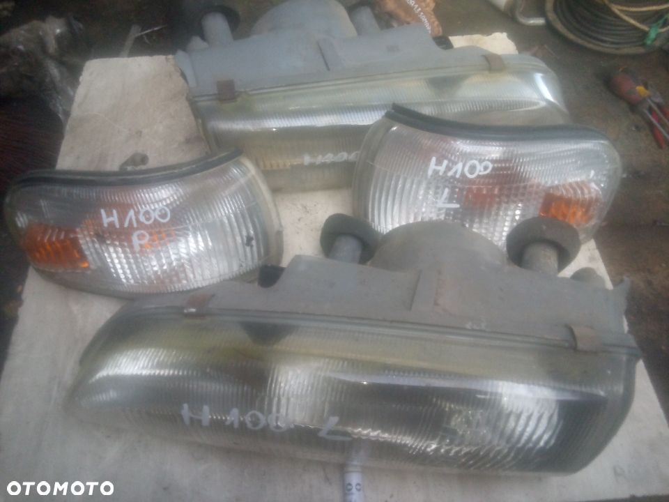 HYUNDAI H100 lampa przód prawa  lewa kierunkowskaz - 1