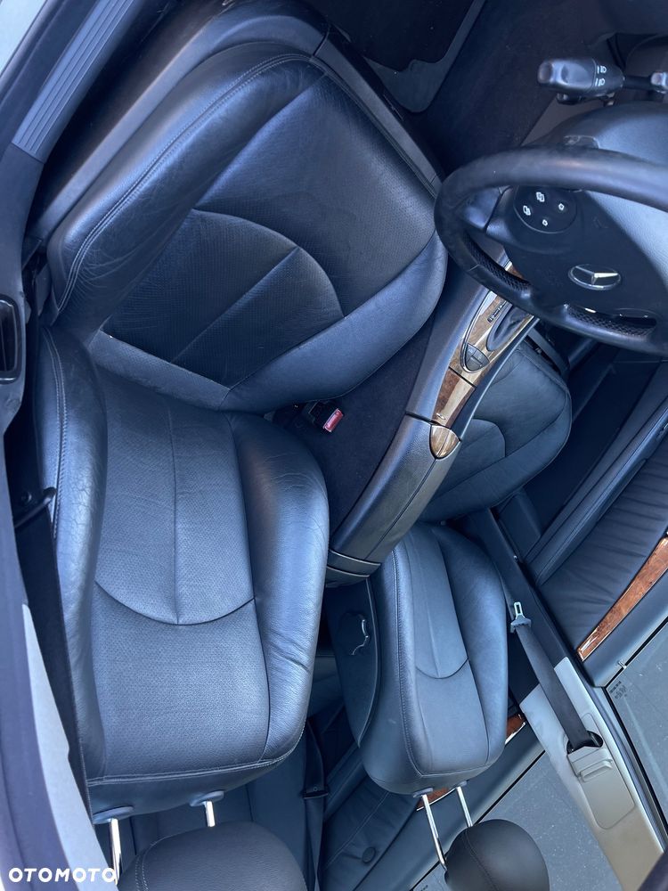 Mercedes-Benz Klasa E 500 Avantgarde Sport Edition - 14