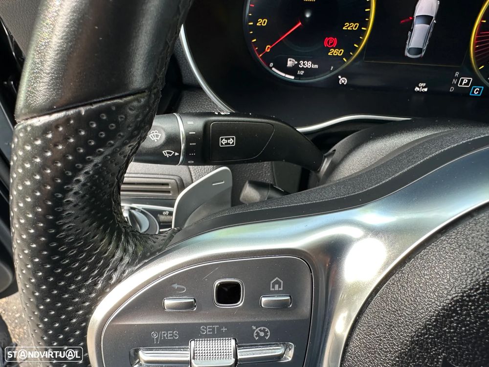 Mercedes-Benz GLC 220 d Coupe 4Matic 9G-TRONIC AMG Line - 37