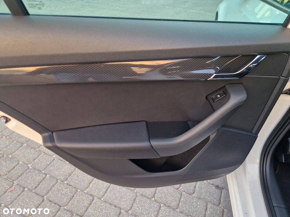 Skoda Octavia 2.0 TDI RS - 15