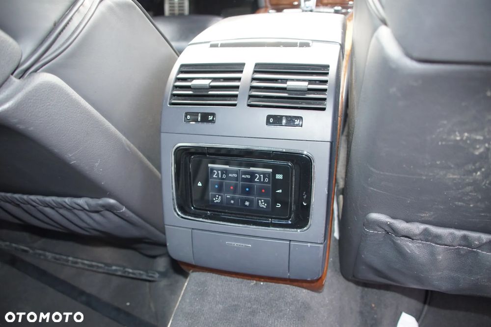 Auto na części 692106889 Volkswagen Phaeton lift 2014 3.0 tdi CEXB 240 km lakier LR7W wersja nie long maska zderzak radio lampy fotele grill drzwi  deska poduszka led - 13