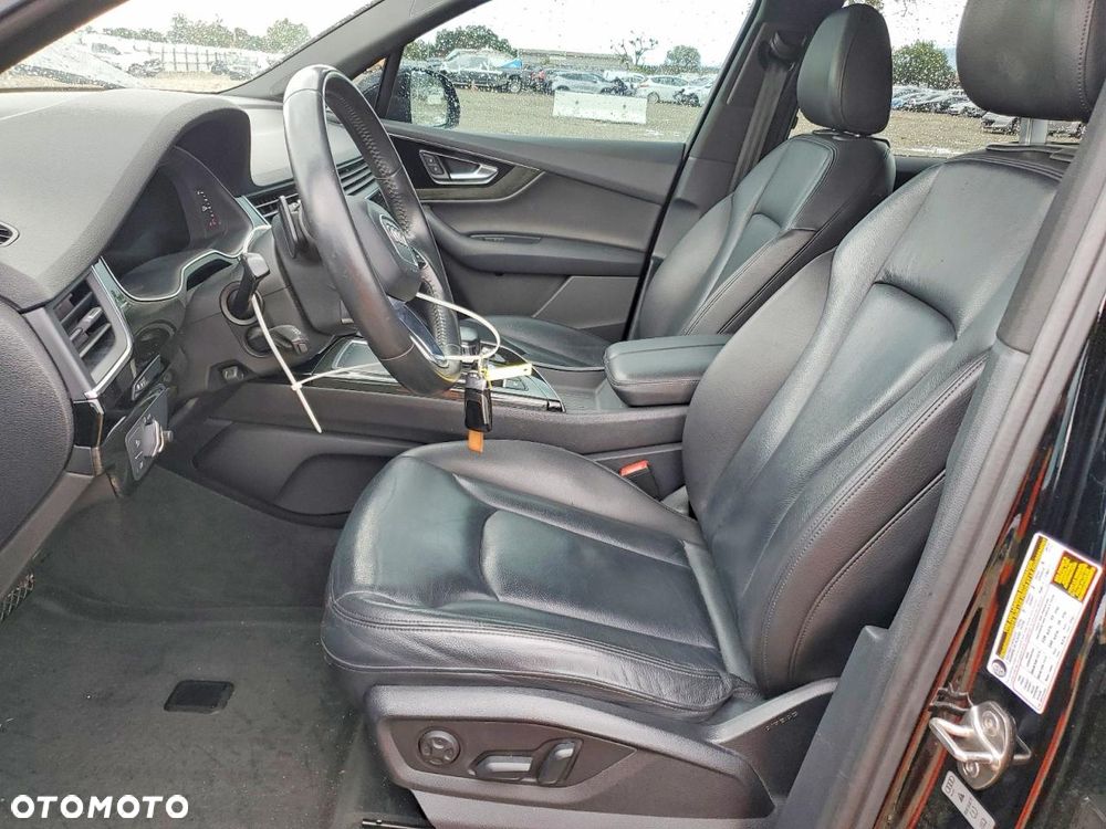 Audi Q7 3.0 TFSI Quattro Tiptronic - 7
