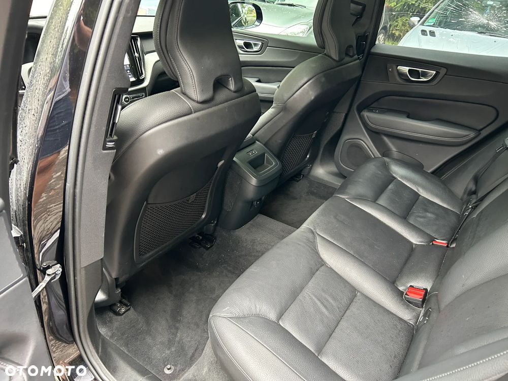 Volvo XC 60 B5 B Geartronic Momentum Pro - 18