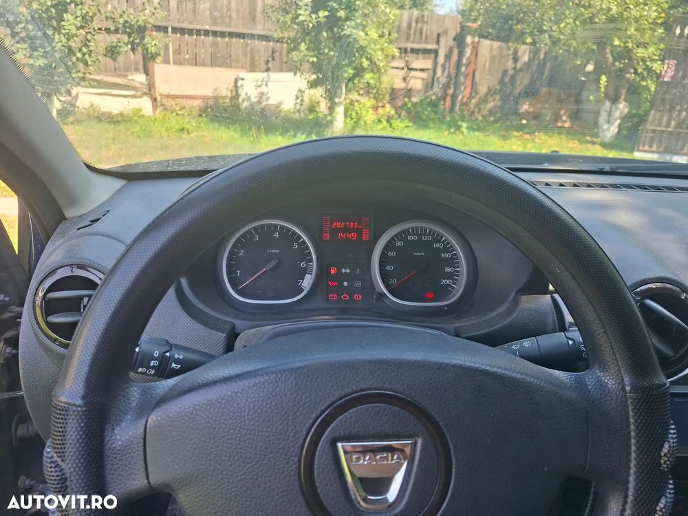 Dacia Duster 1.6 4x4 Laureate - 6