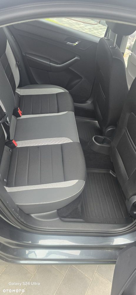 Skoda RAPID - 8