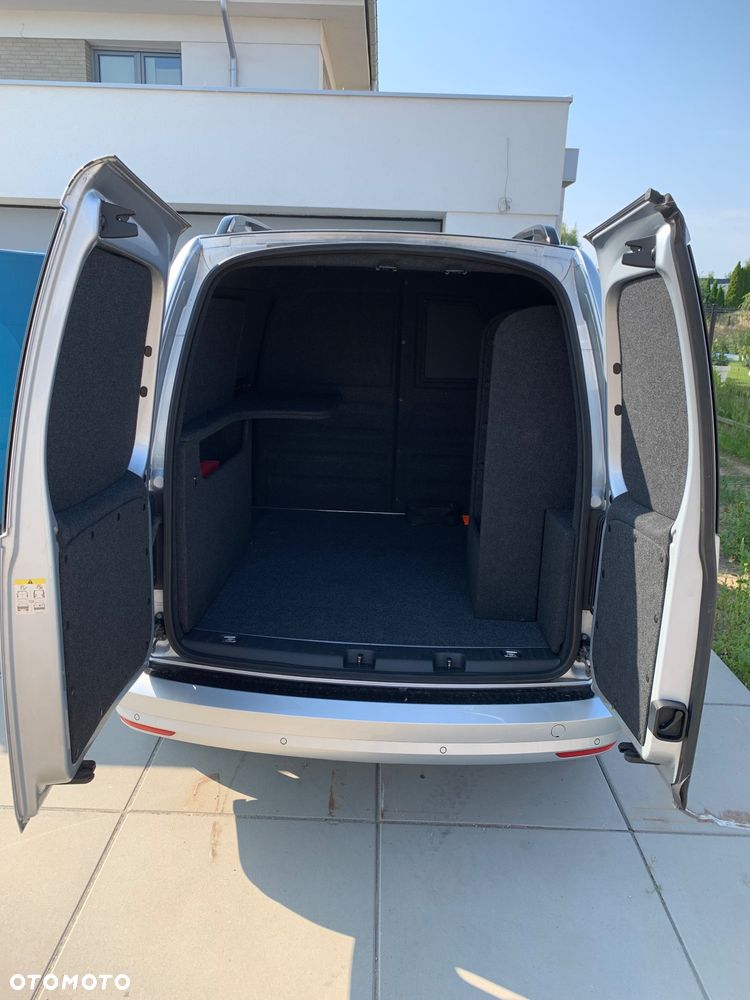 Volkswagen Caddy 35 EDITION DSG - 10
