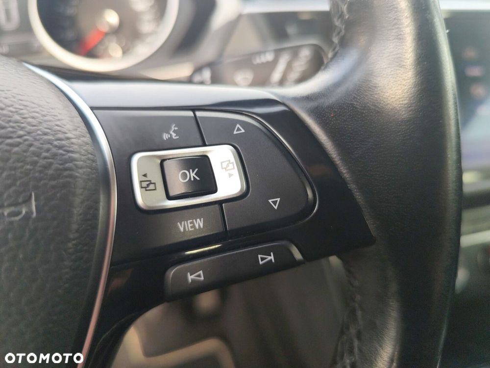 Volkswagen Tiguan - 22