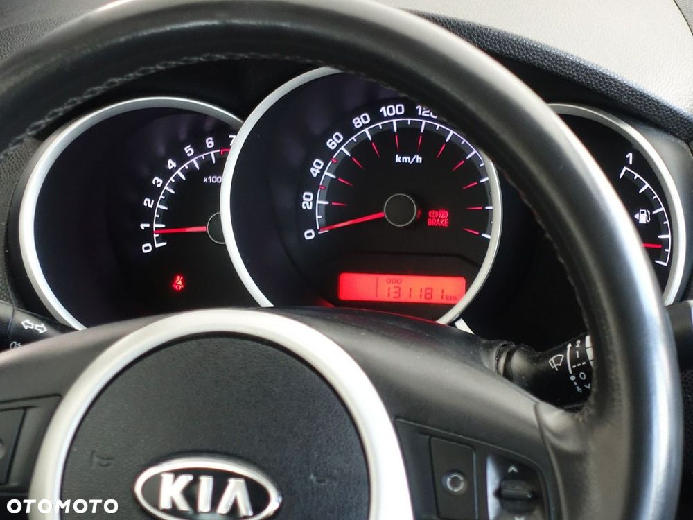 Kia Venga - 20