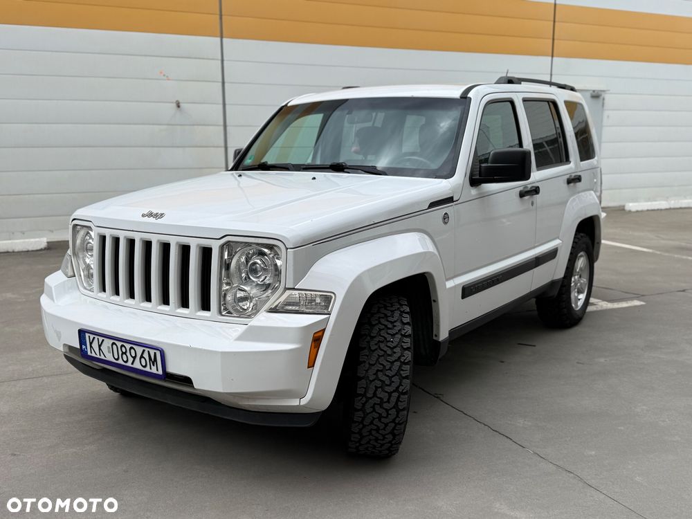 Jeep Liberty 3.7 4x4 - 10