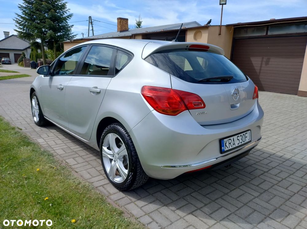 Opel Astra 1.6 Style - 7