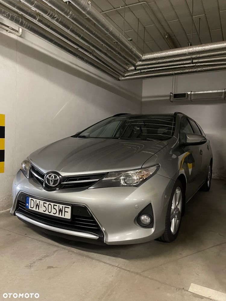 Toyota Auris 1.6 Dynamic - 1