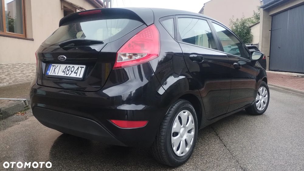 Ford Fiesta 1.25 Champions Edition - 25